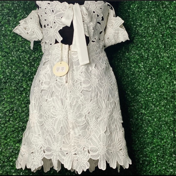 Luxxel Lace Sheath Off- The- Shoulder Dress - Picture 4 of 6